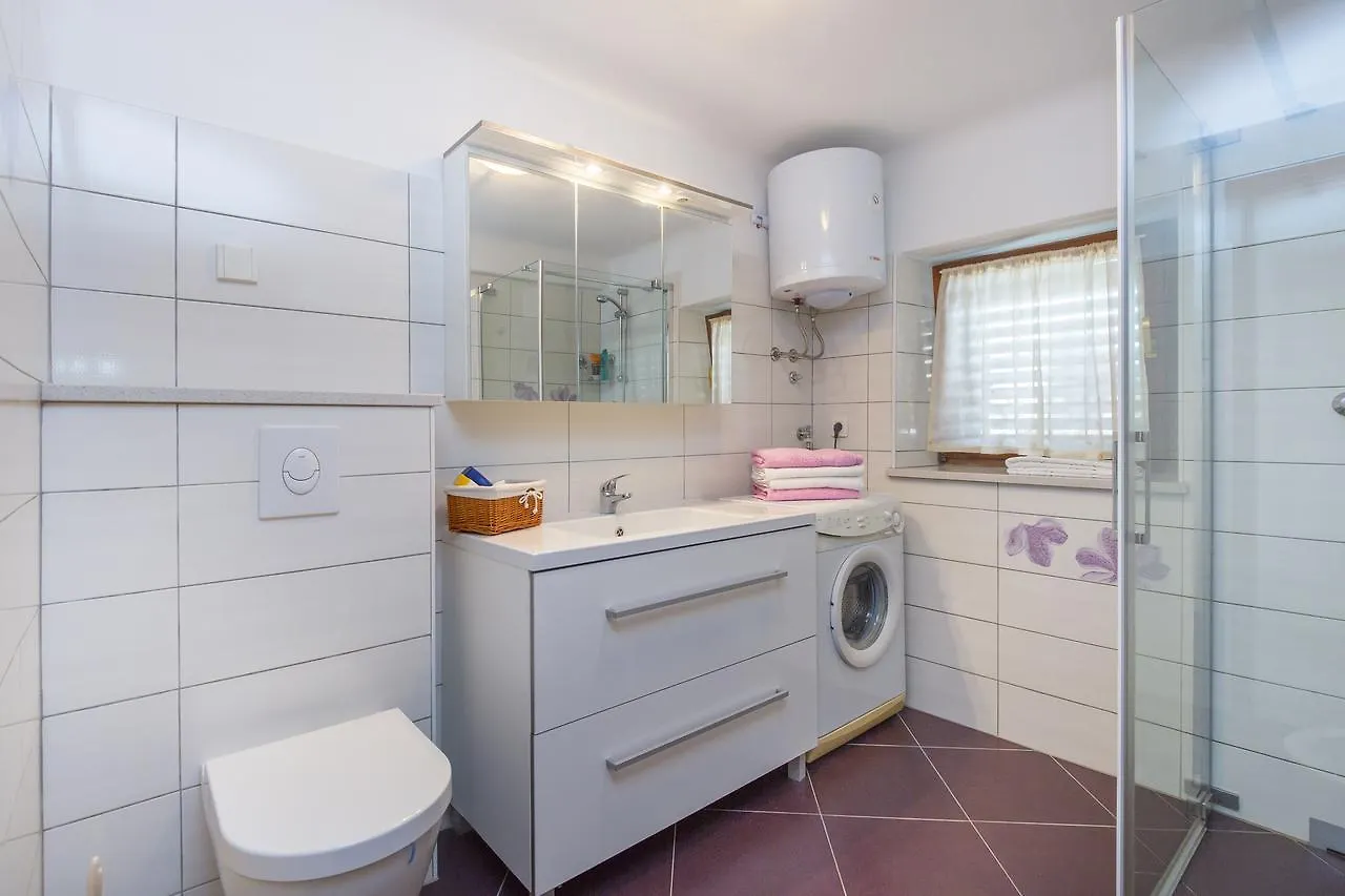 Apartment Meri Koromačno Hırvatistan
